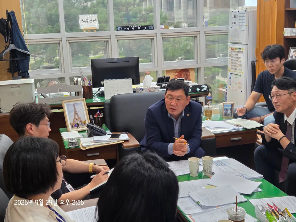 박희용 부산시의원, 공동주택 관리 갈등 해소 ‘실효적 돌파구’ 마련… 16개 구·군-주택관리사협회 ‘정례 협의체’ 가동 논의 보도자료 제공 이미지