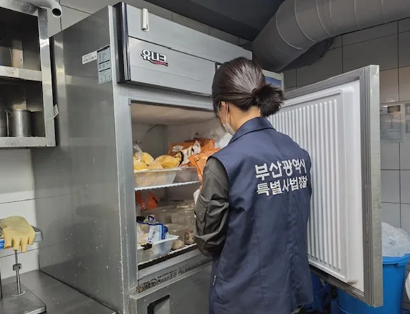 부산시, 가을철 대형 축제·행사·공연 앞두고 「먹거리 위생·안전 특별 단속」 실시! 보도자료 제공 이미지
